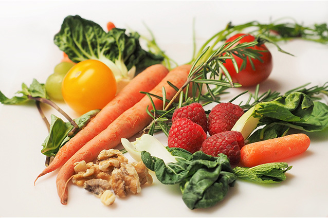 dining-that-boosts-your-heart-brain-and-social-health
