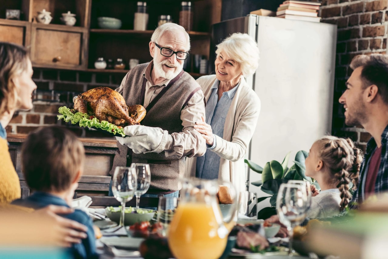 connect-with-family-and-friends-this-holiday-season