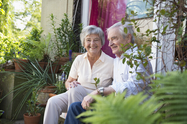 a-clear-guide-to-choosing-the-right-senior-care-option